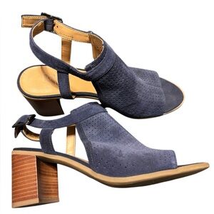 Franco Sarto Harlet 2 blue peep toe sandals